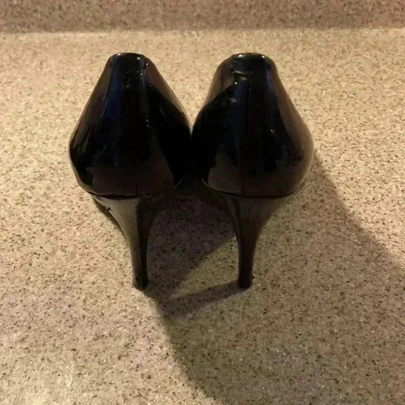 Jessica Simpson Black Heels - Size 8.5 - Picture 3 of 3